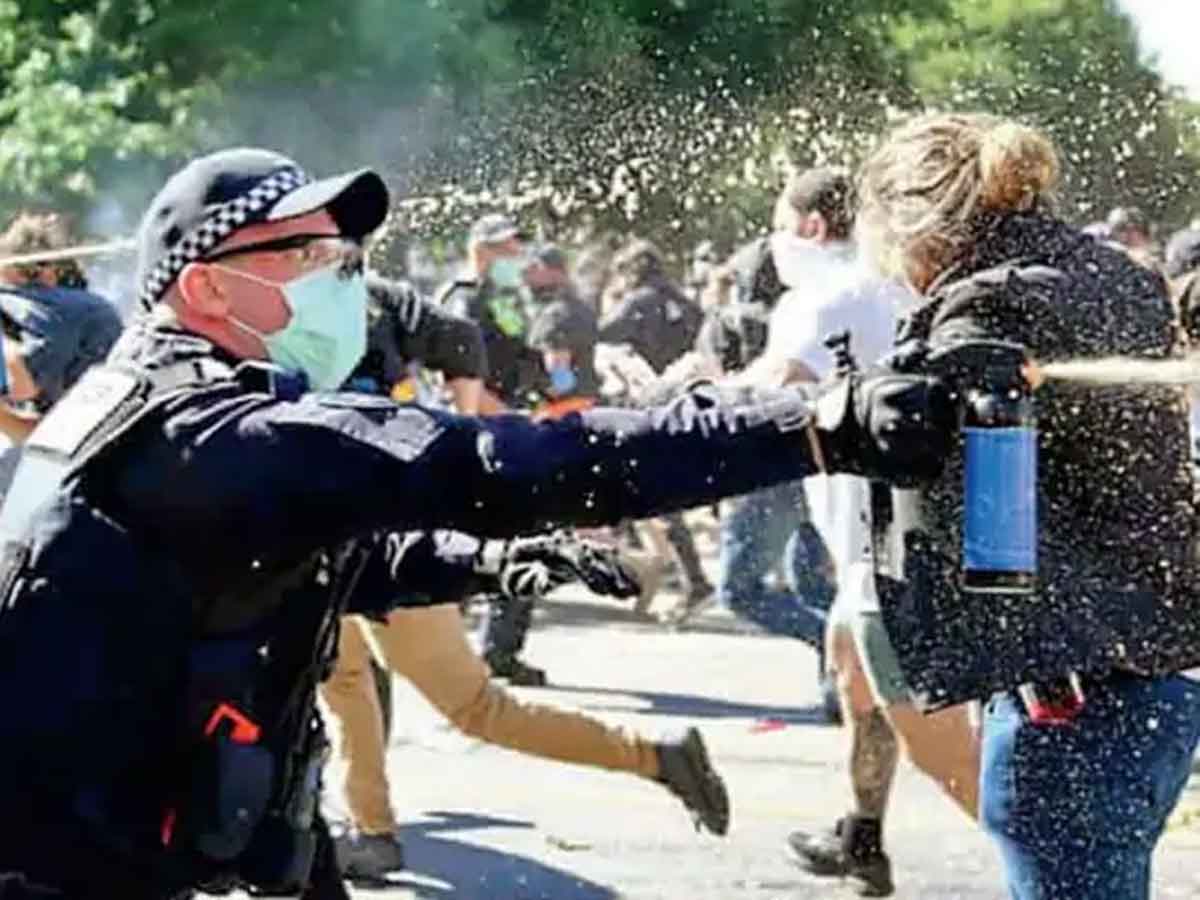 Australia : లాక్‌డౌన్‌ను నిరసిస్తూ ఆస్ట్రేలియాలో ఆందోళనలు