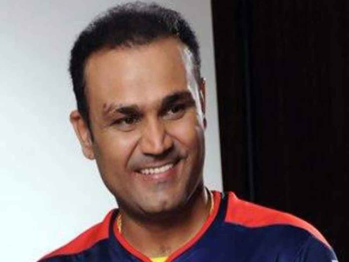 Bathing on Buffalo : బర్రెపై స్నానం.. ఆ ఆనందమే వేరు: సెహ్వాగ్‌