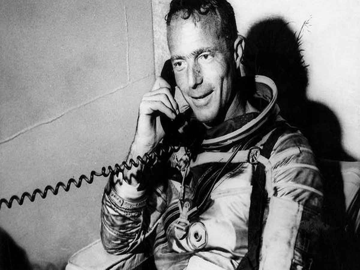 Aquanaut and Astronaut : సముద్రం నుంచి అంతరిక్షంలోకి తొలి ఫోన్‌ కాల్