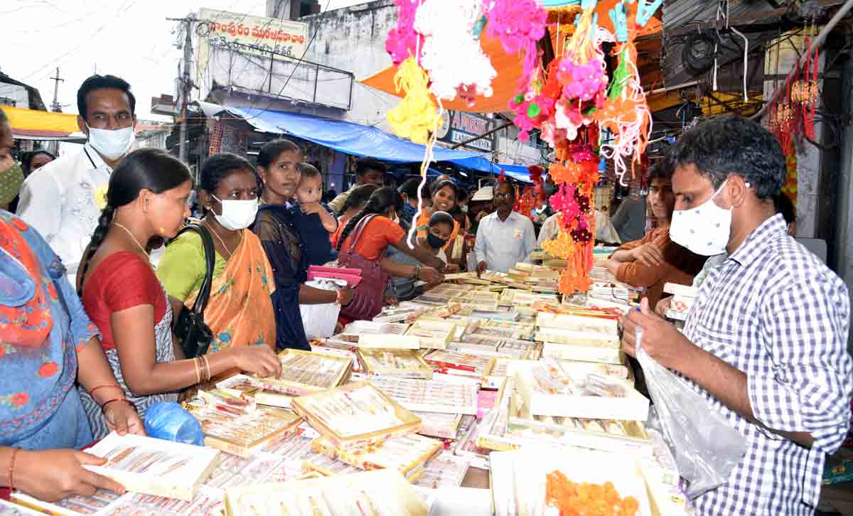 రక్షణ బంధం