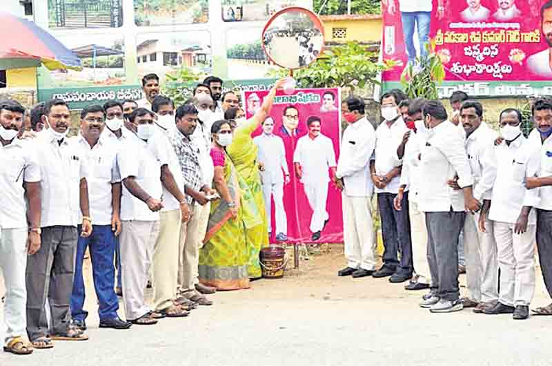 దళితబంధు చరిత్రలో నిలిచిపోతుంది