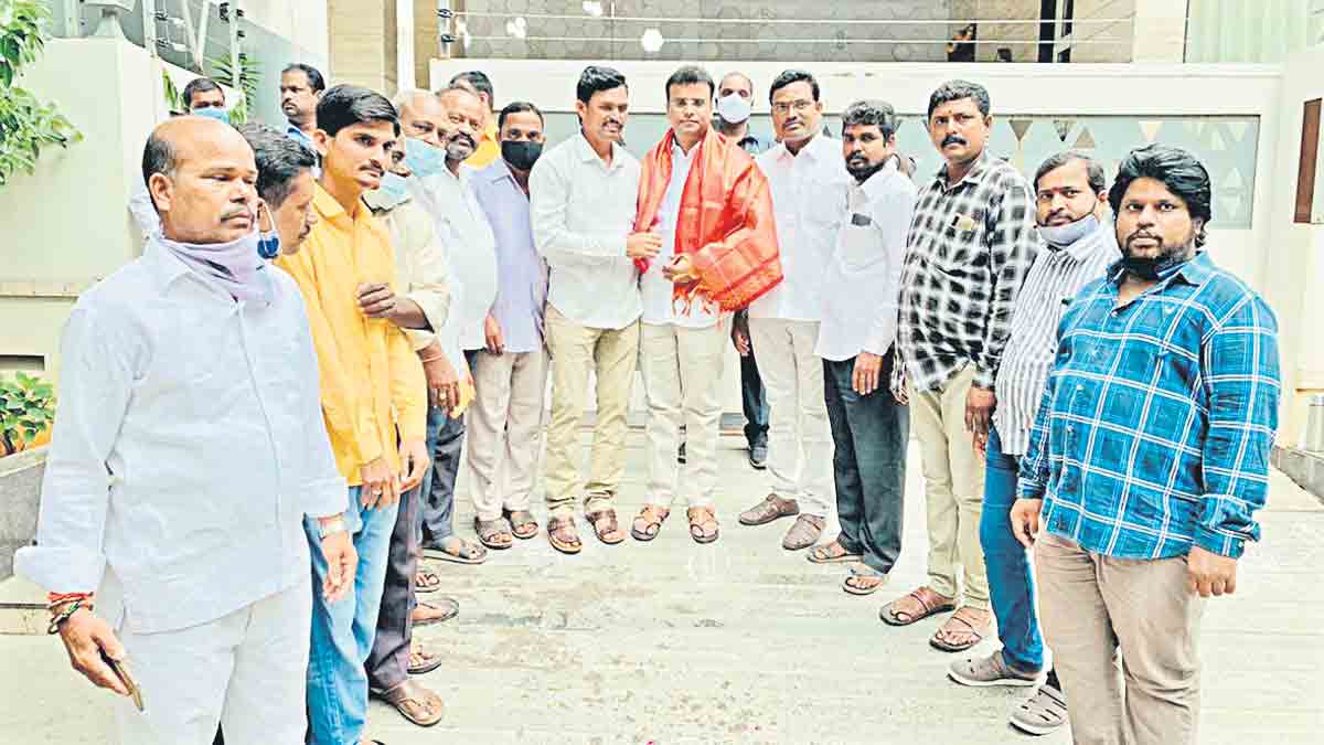 సంక్షేమ సంఘాలు.. అభివృద్ధిలో భాగస్వాములు కావాలి