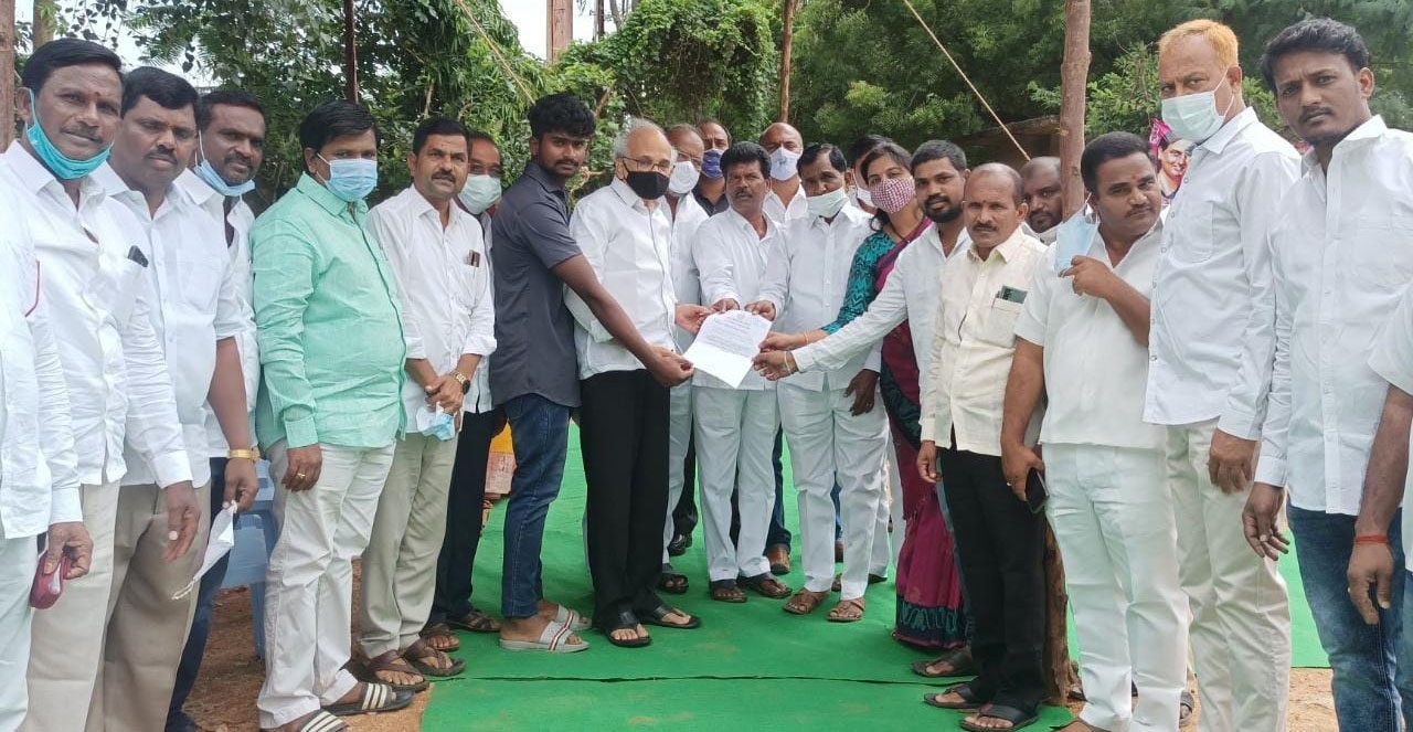 పేదల సంక్షేమమే ప్రభుత్వ లక్ష్యం : ఎమ్మెల్యే అంజయ్యయాదవ్‌