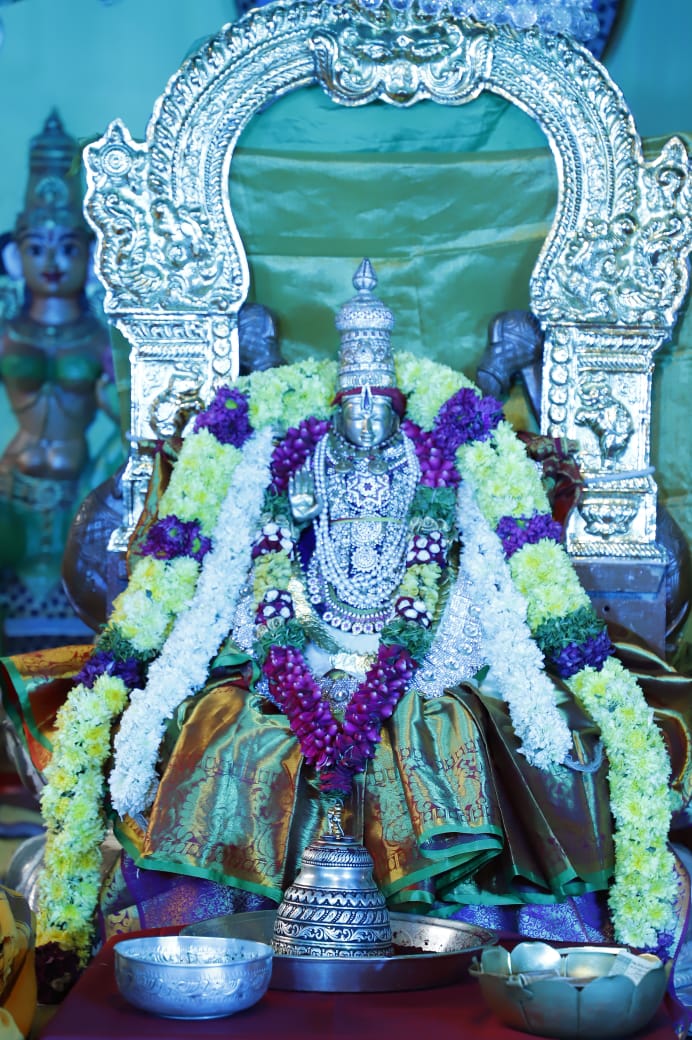 కొత్తపేట అష్టలక్ష్మి దేవాలయంలో ప్రత్యేక పూజలు