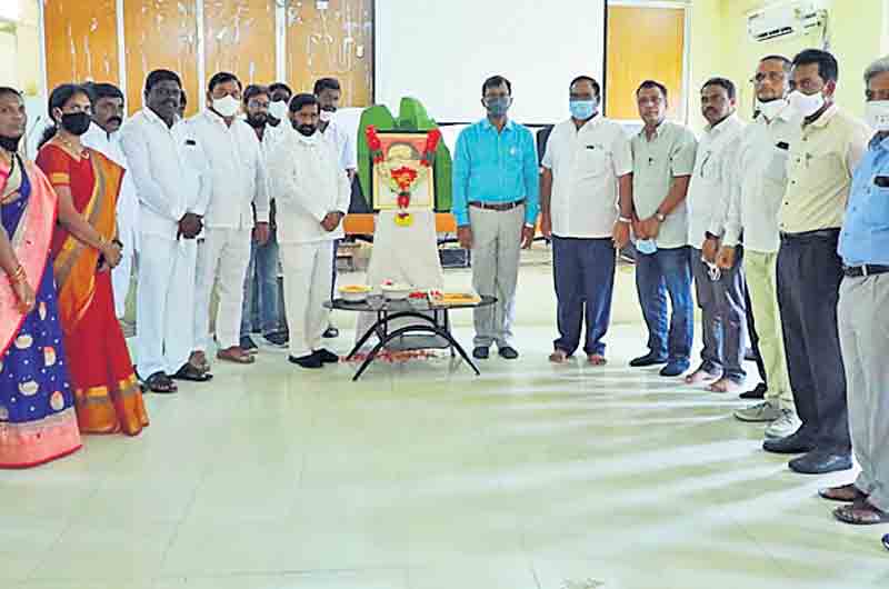 తెలంగాణకు దిక్సూచి