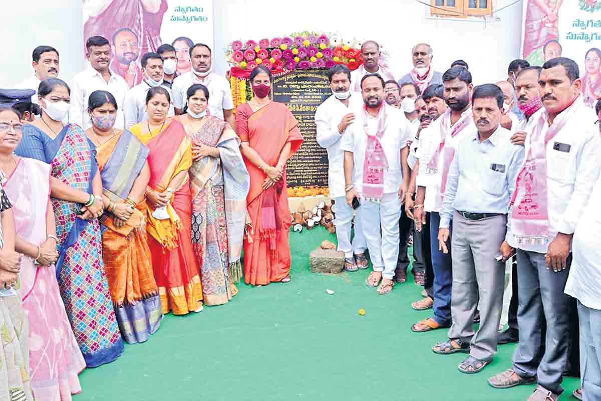 అభివృద్ధికి పెద్దపీట