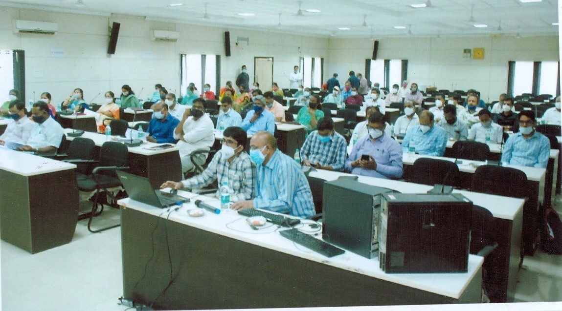 టెక్నాలజీతో రోడ్ల నిర్మాణం