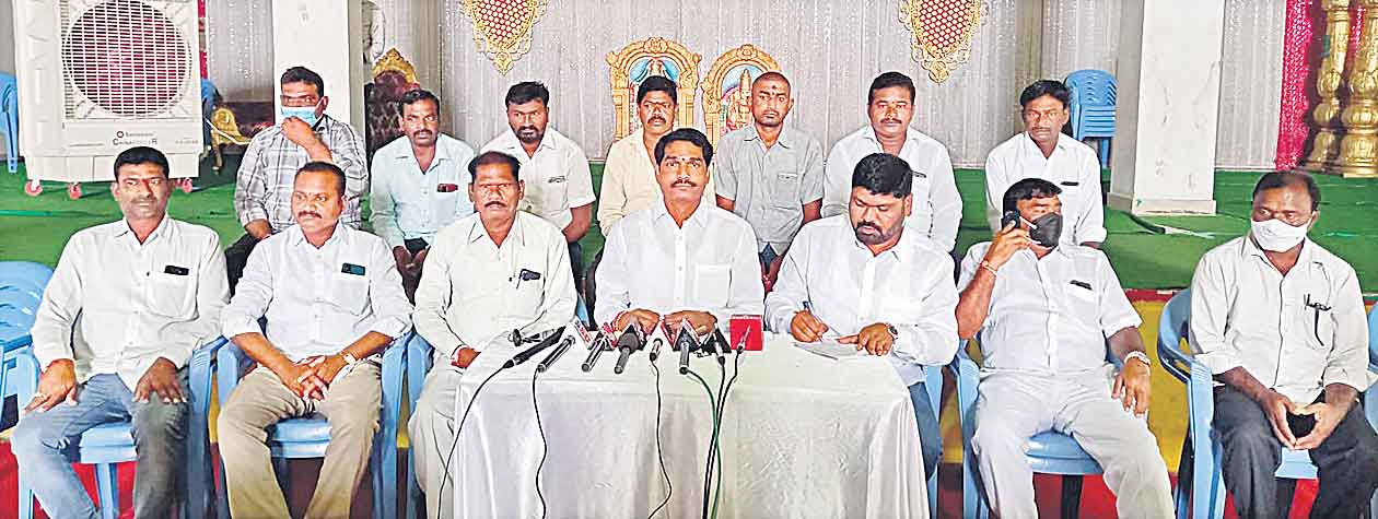 బీజేపీకి పింగిళి రమేశ్‌ గుడ్‌బై