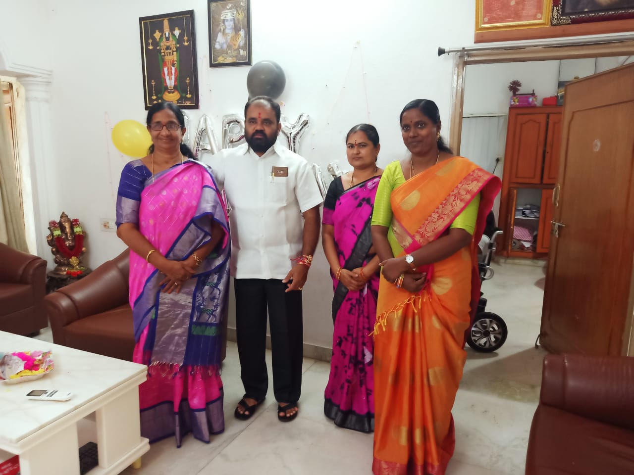 వైభవంగా రక్షాబంధన్ వేడుకలు