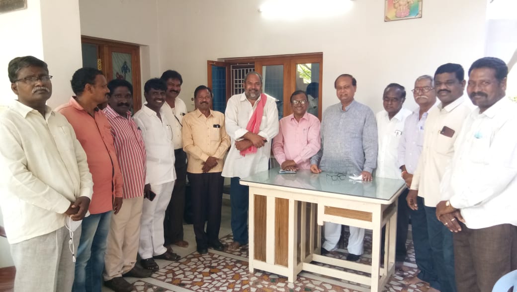 సూర్యాపేట: పేటలో సందడి చేసిన సినీ నటుడు ఆర్.నారాయణమూర్తి