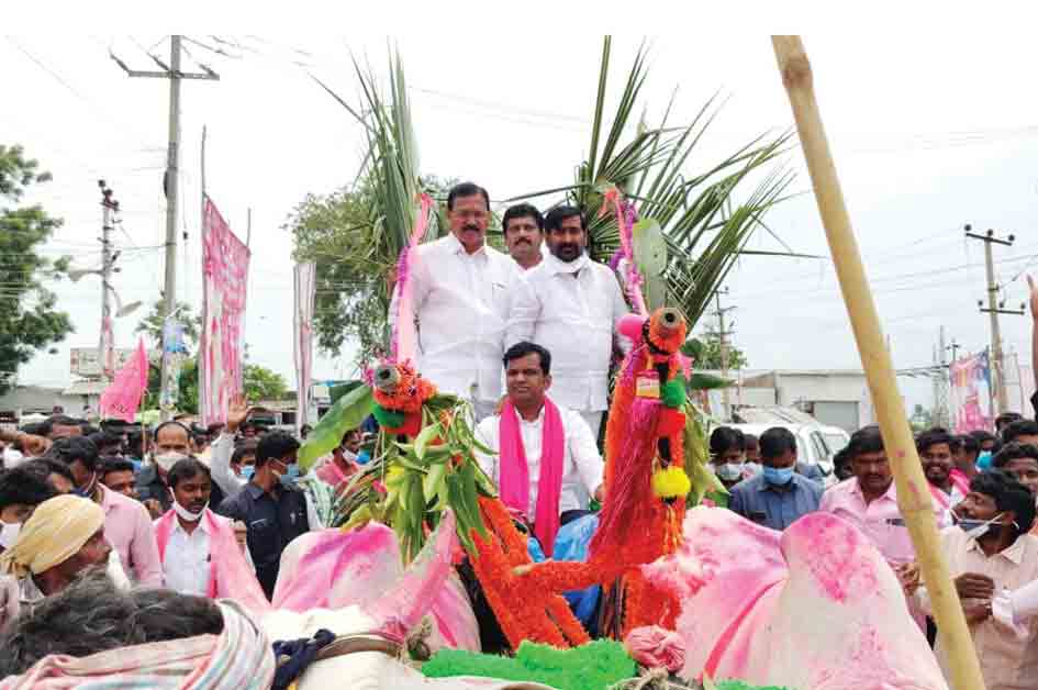 రైతు తలెత్తుకొని జీవించేలా