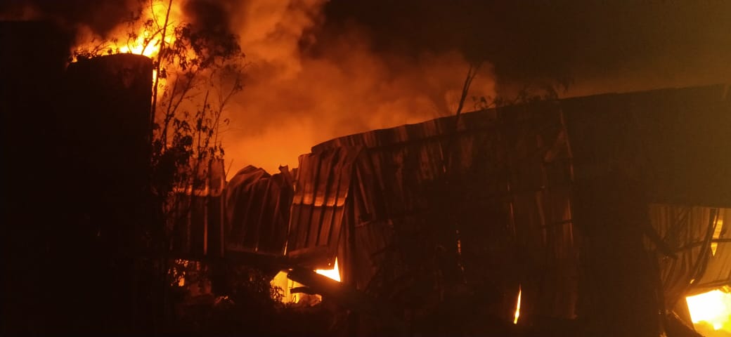 Kattedan Fire Accident : కాటేదాన్‌లో అగ్నిప్ర‌మాదం.. ప్లాస్టిక్, స్పాంజి కంపెనీలు ద‌గ్ధం