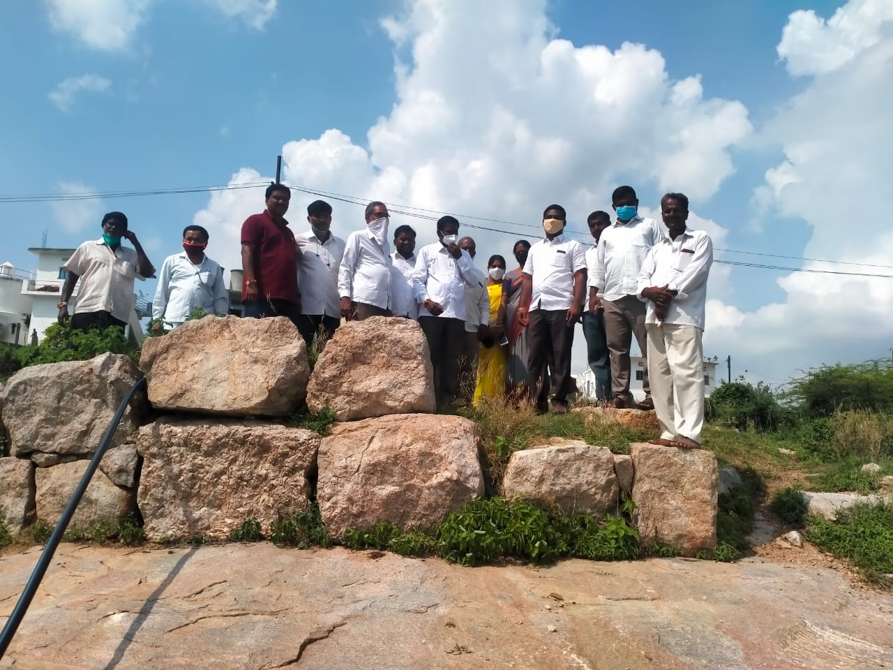 మత్స్యాద్రిపై అన్నసత్రం, వసతి గదుల నిర్మాణానికి స్థల పరిశీలిన