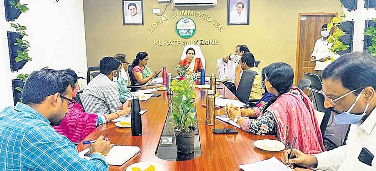 పది రోజుల్లో లక్ష్యాన్ని చేరాలి : జడ్సీ మమత