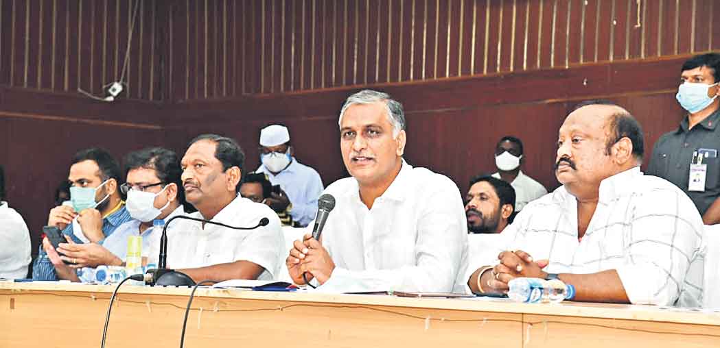 దళితుల జీవితాల్లో మార్పు చూస్తం