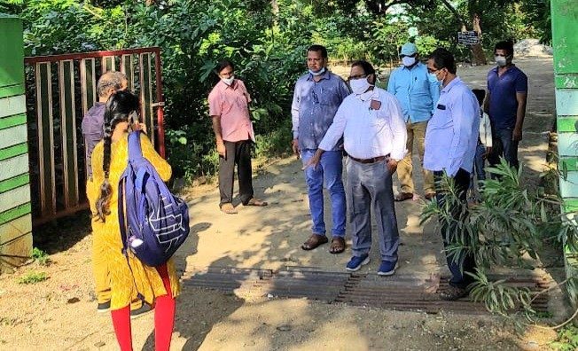 అందుబాటులో ఉంటూ సేవలు అందించాలి.. డీఎంహెచ్‌వో డాక్టర్ కోటాచలం