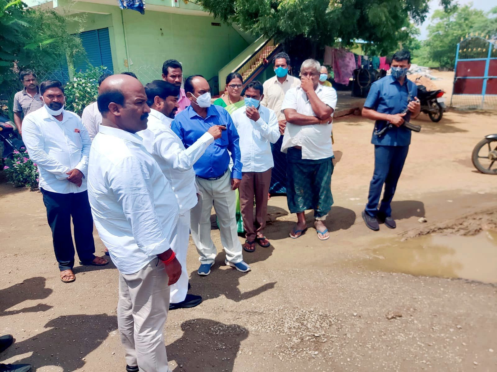 సూర్యాపేట: ఆర్ అండ్ బి అధికారులపై మంత్రి జగదీశ్‌రెడ్డి ఆగ్రహం