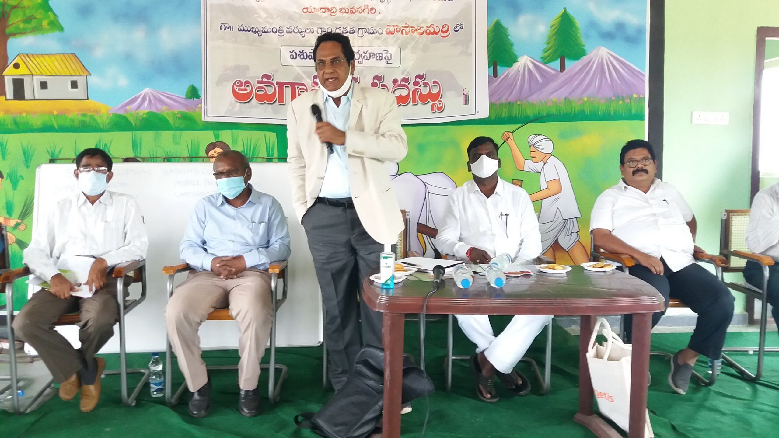 దళితులు ఆర్థికంగా ఎదగాలి.. వాసాలమర్రి సమావేశంలో నేషనల్ ఎగ్‌కోఆర్డీనేషనల్ కమిటీ అడ్వైజర్ బాలస్వామి