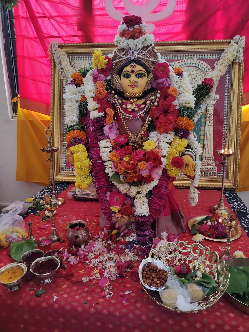 Sri Ujjaini Mahakali Devasthnam | ఉజ్జయినీ ఆలయంలో భక్తుల ప్రత్యేక పూజలు