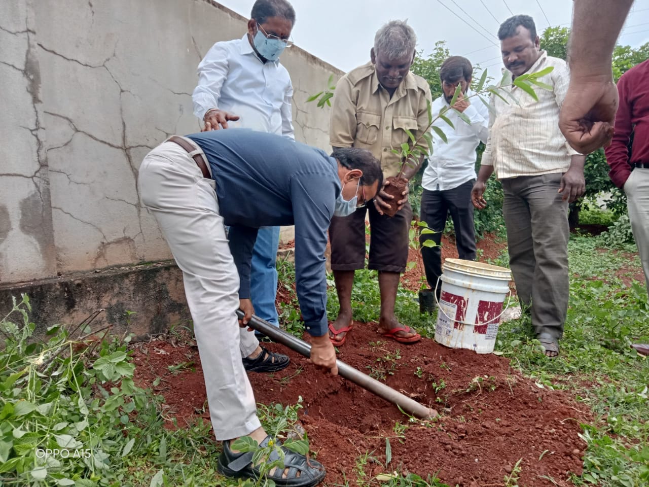 కాలుష్యం లేకుండా పరిశ్రమలు కొనసాగించాలి