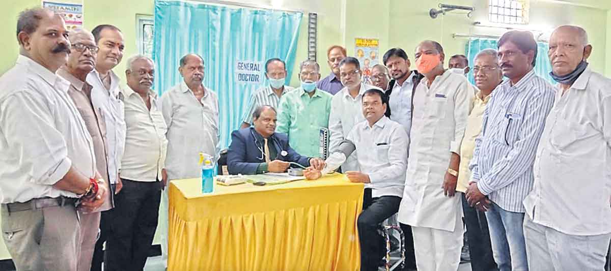 వైద్య శిబిరాలను సద్వినియోగం చేసుకోవాలి