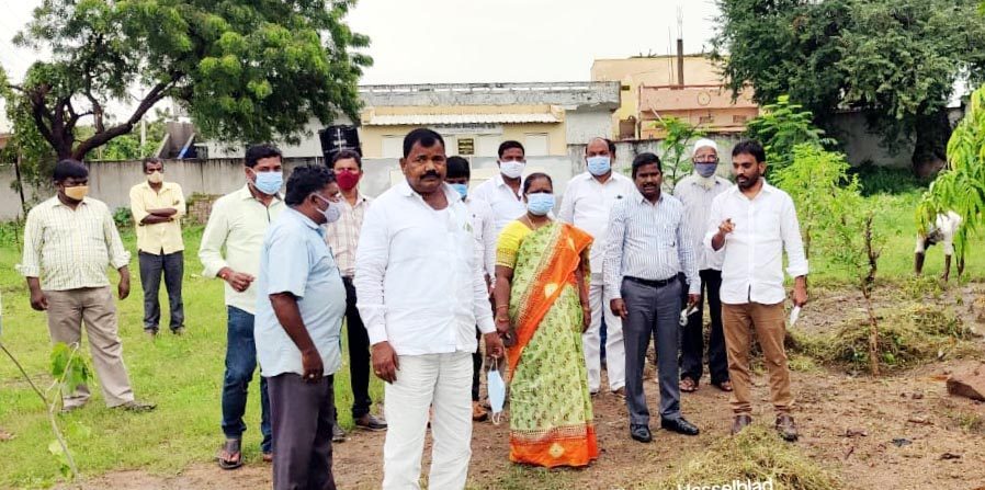 పాఠశాలల్లో శానిటైజేషన్‌ తప్పనిసరి