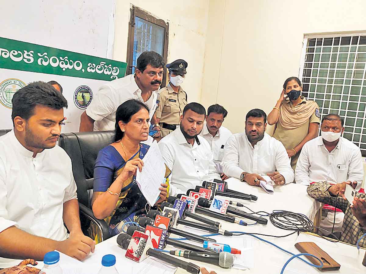 మున్సిపాలిటీ అభివృద్ధికి నిరంతరం కృషి