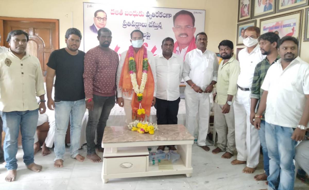 Dalit Bandhu | ప్రతి దళిత కుటుంబం అభివృద్ధి చెందాలన్నదే కేసీఆర్‌ లక్ష్యం : పిడమర్తి రవి