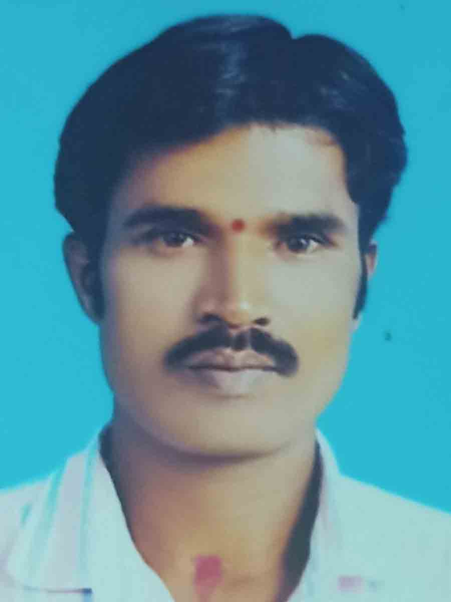 Vikarabad : వాగులో పడి వ్యక్తి గళ్లంతు..