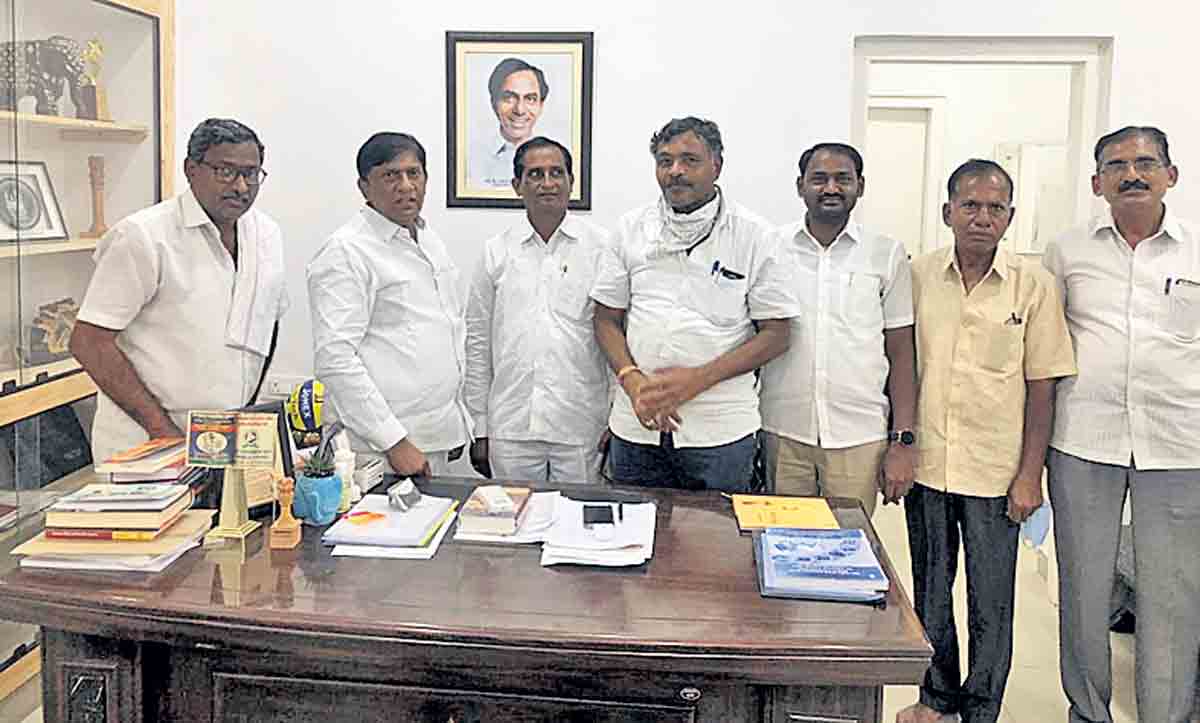 రిజర్వేషన్ల అమలు, వయో పరిమితి పెంపును స్వాగతిస్తున్నాం