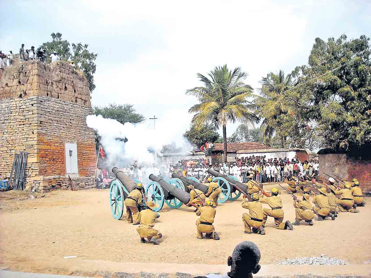 పోరాటాల పురిటిగడ్డ బైరాన్‌పల్లి