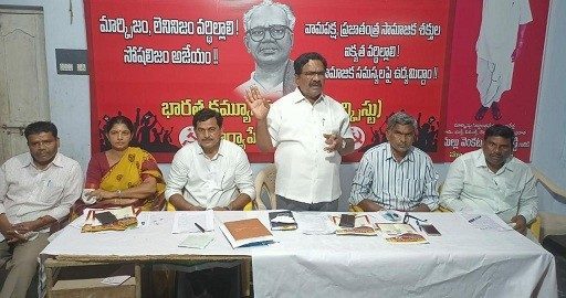 బీజేపీ ప్రజా సంగ్రామ యాత్ర కాదు… ప్రజా క్షమాపణ యాత్ర చేయాలి: జూలకంటి రంగారెడ్డి