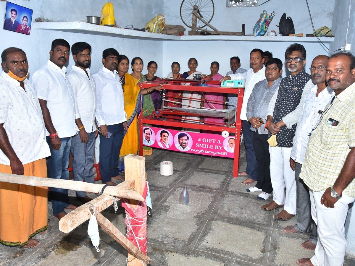 చౌటుప్పల్: నేతన్నలకు మంత్రి కేటీఆర్ అధిక ప్రాధాన్యం..