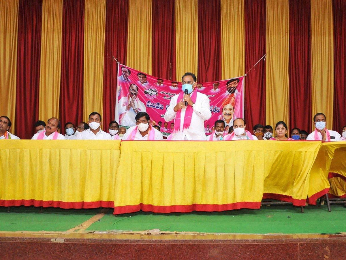 చౌటుప్పల్: గులాబీ జెండా ఎగురవేయాలి.. మాజీ ఎమ్మెల్యే కూసుకుంట్ల