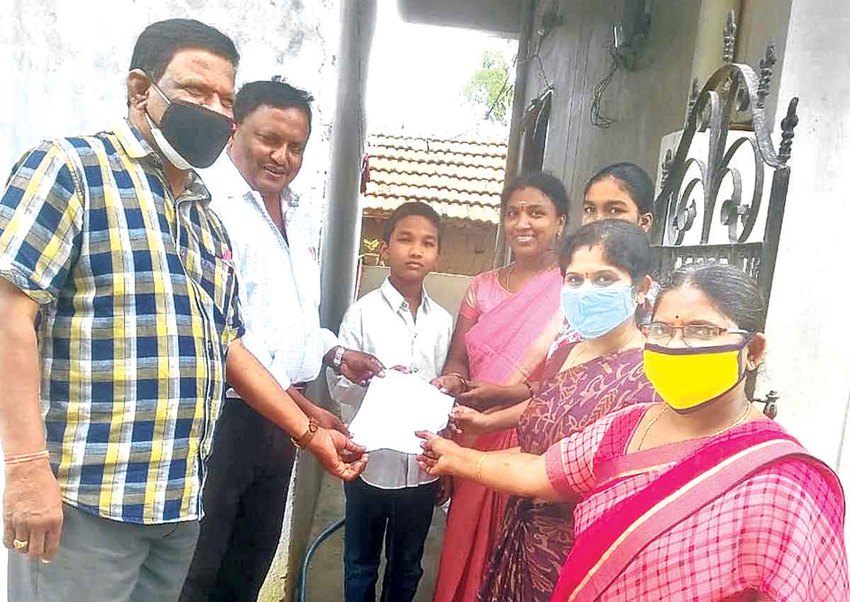 సర్కారు స్కూళ్లు.. ఫుల్‌ రష్‌