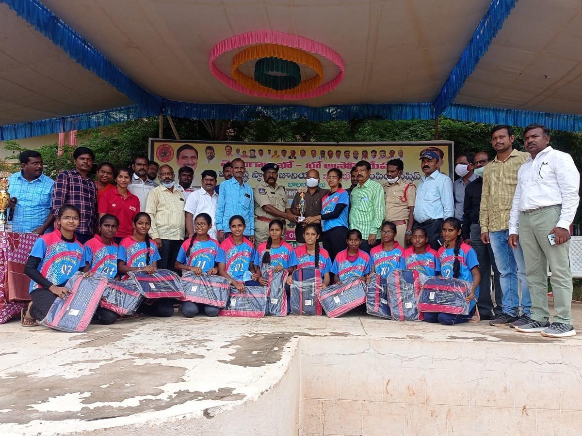 నల్లగొండ: రాష్ట్ర స్థాయి ఖోఖో ఛాంపియన్ షిప్‌లో ఉమ్మడి నల్లగొండ జట్టుకు కాంస్య పథకం