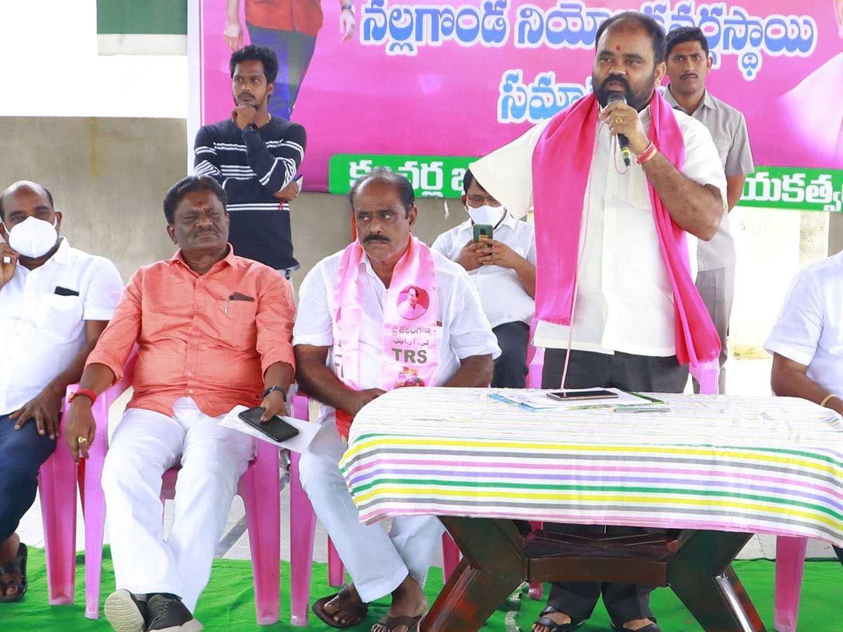 నల్లగొండ: విధేయులకే కమిటీలో స్థానమివ్వండి