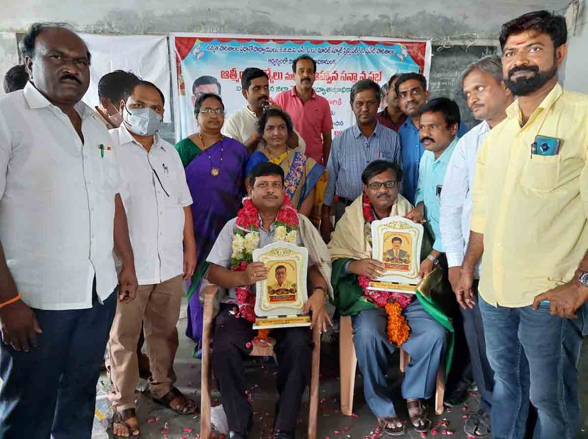 విద్యాభివృద్ధిలో జిల్లా నంబర్‌ వన్‌