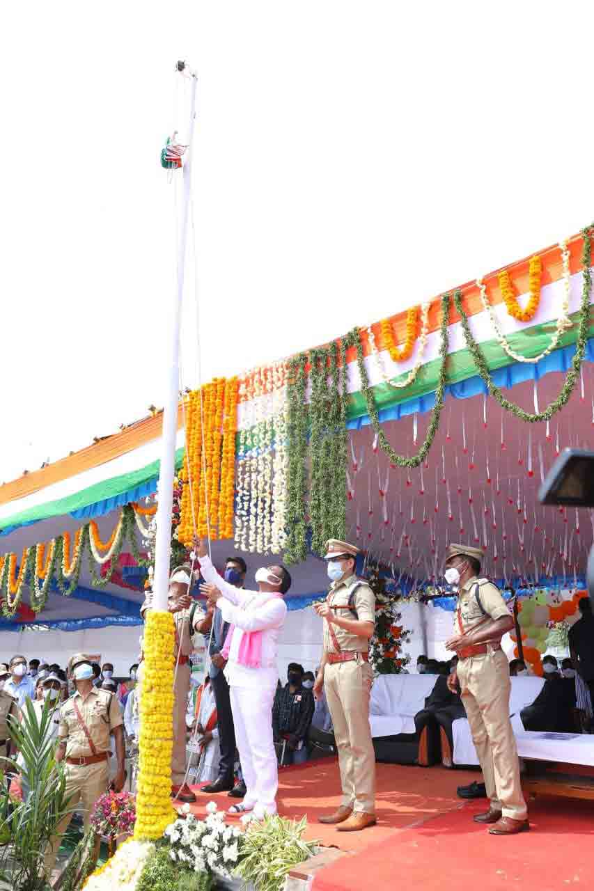 అభివృద్ధిలో భద్రాద్రి జిల్లా ముందంజ