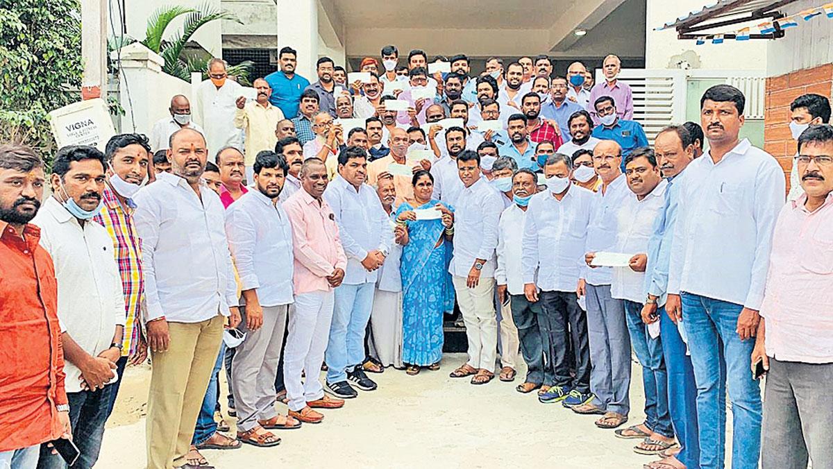 కులమతాలకు అతీతంగా పాలన