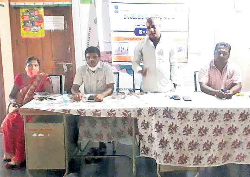 కార్మికులందరూ రిజిస్ట్రేషన్‌ చేసుకోవాలి