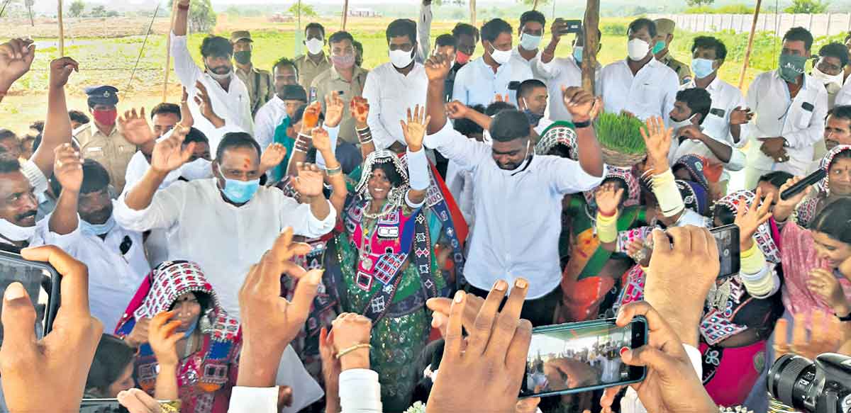 అన్ని రంగాల్లో రాష్ట్రాభివృద్ధే.. కేసీఆర్‌ లక్ష్యం