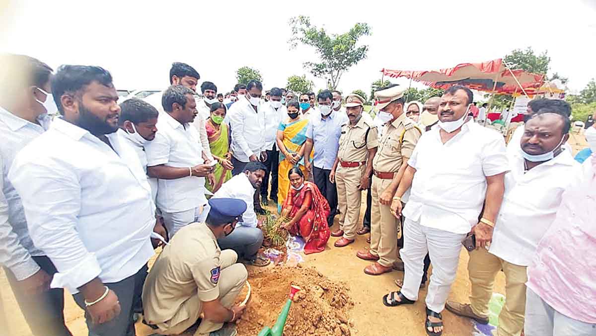 గీత కార్మికులకు ప్రభుత్వం పెద్దపీట