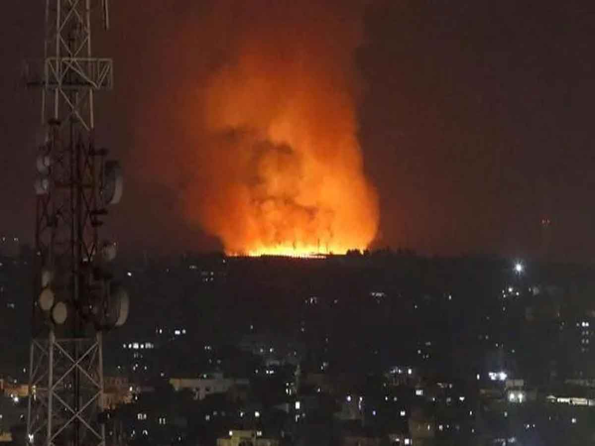 Israel Bombs : గాజాపై ఇజ్రాయెల్‌ బాంబుల వర్షం