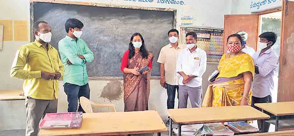 ప్రతి పాఠశాలను శుభ్రం చేయాలి