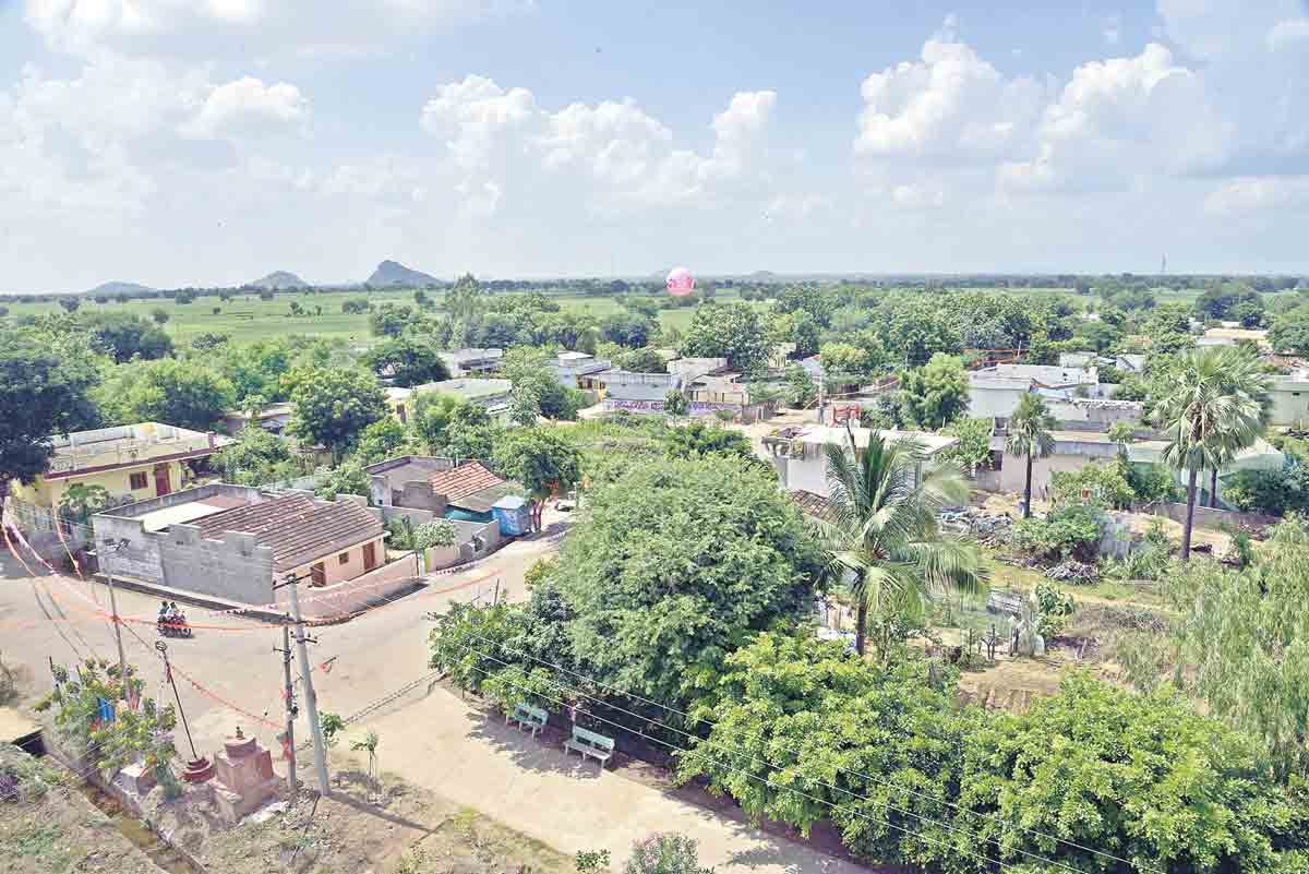 హిమ్మత్‌నగర్‌ మురిసింది..