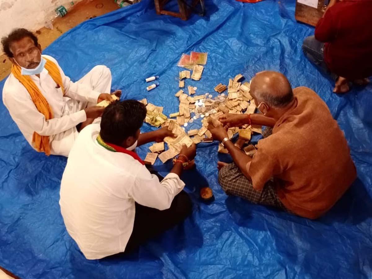 గోల్కొండ జగదాంబిక ఎల్లమ్మ హుండీ లెక్కింపు