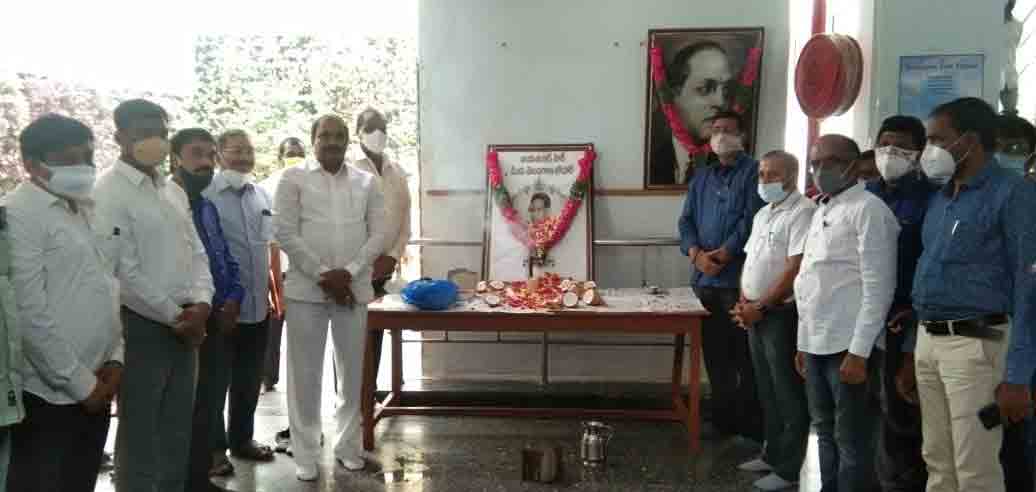 సార్‌ ఆశయ సాధనకు పునరంకితమవుదాం:విప్‌ ఆరెకపూడి గాంధీ