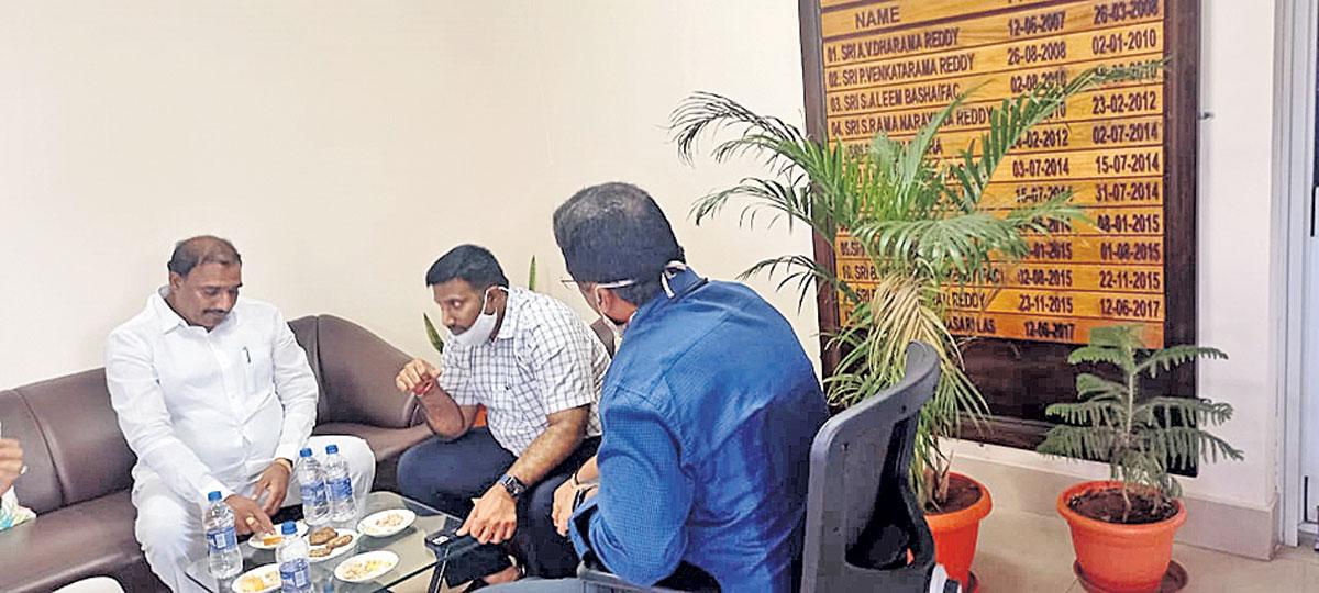 చెరువుల సుందరీకరణకు నిధులు