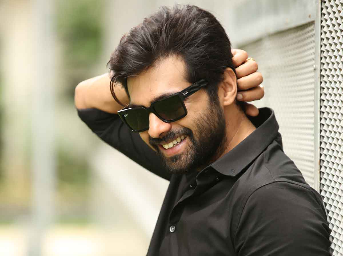 Dear Megha | బ్యాక్‌గ్రౌండ్‌ లేకపోవడం మైనస్‌ అయ్యింది